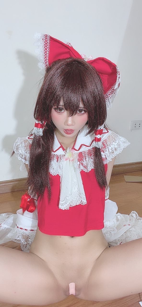 PoppaChan Reimu Hakurei Cosplay (Touhou Project) – 111 Photos 14 Videos 1.13GB插图9