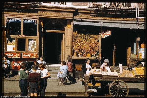 Broome-Street-and-Baruch-Place-Lower-East-Side-Sept-1941.jpg