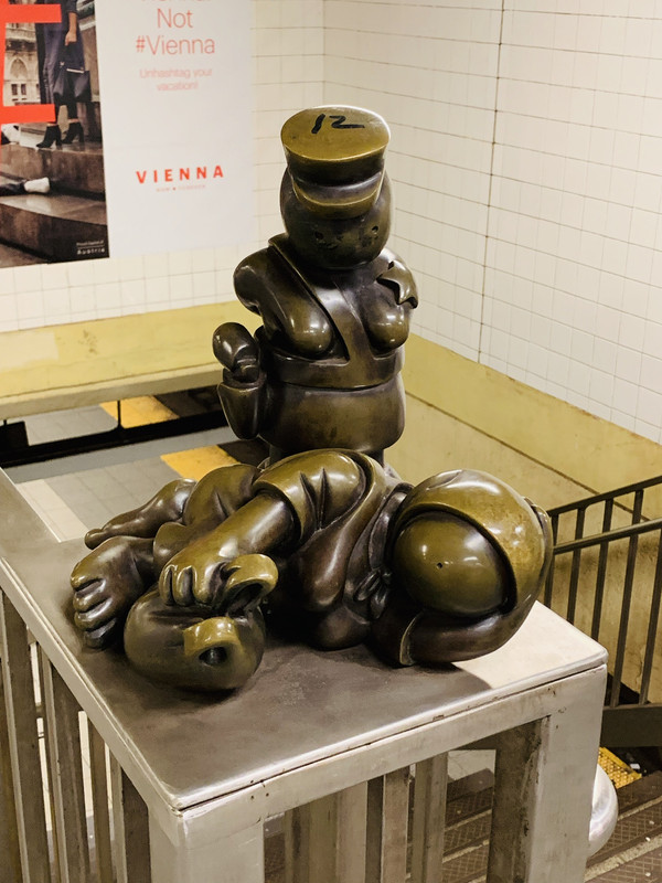 CE9B3EA3-FFA5-4ABC-A9A2-8257F05CEF00