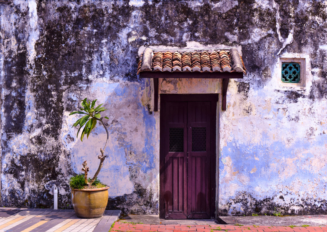 purple-wooden-door.jpg