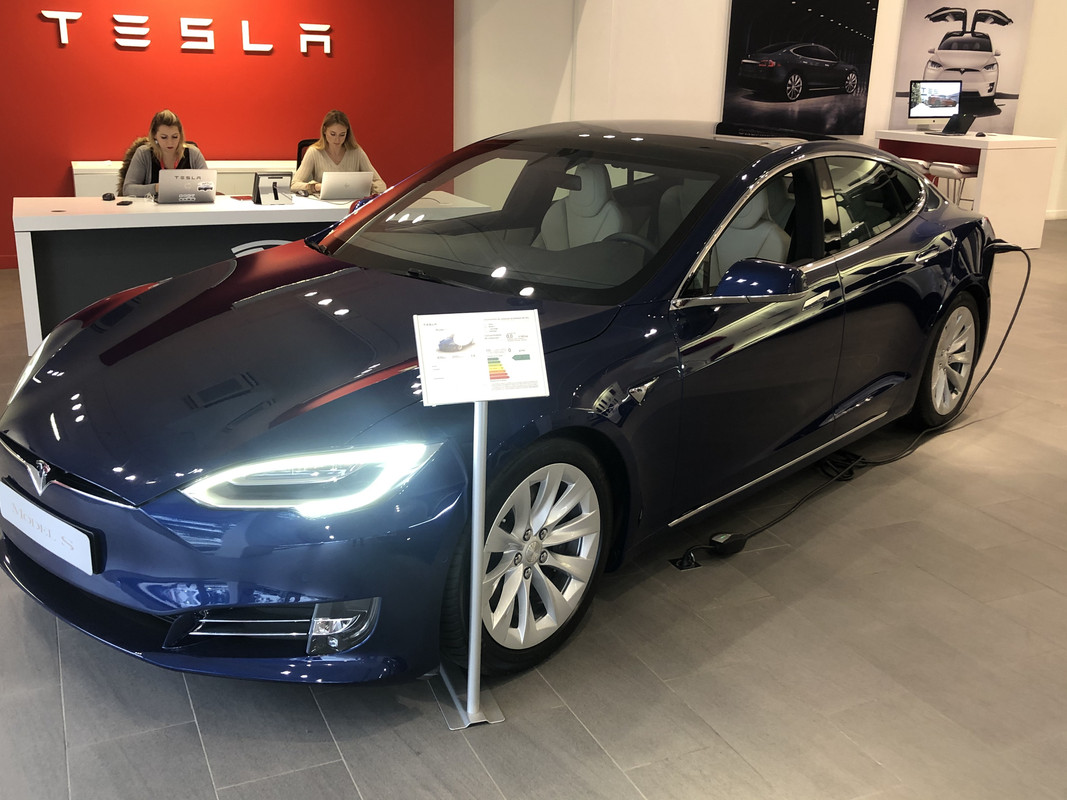 883FF7CB-F468-4D73-B31B-564A82C197BB