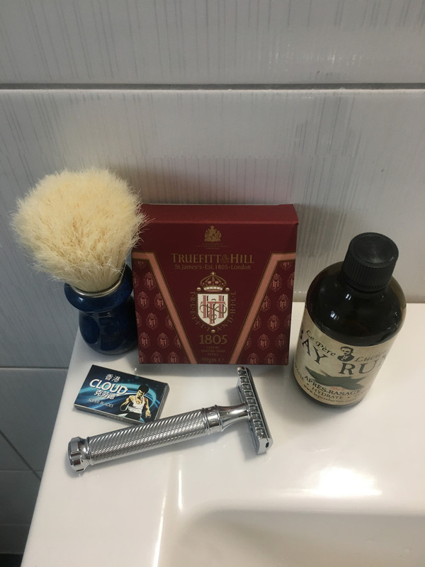 6B611476-7343-43D6-9B25-14F39E9E0EC1