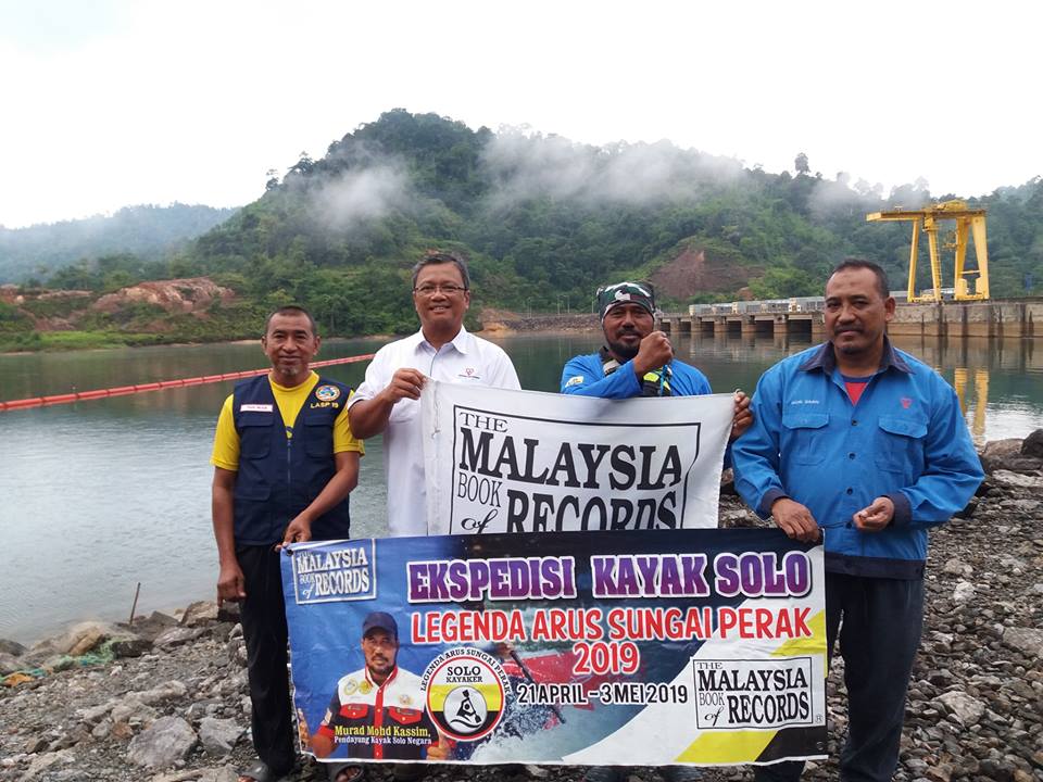 Kayak Solo Lawan Arus Sungai Perak 350.92 KM