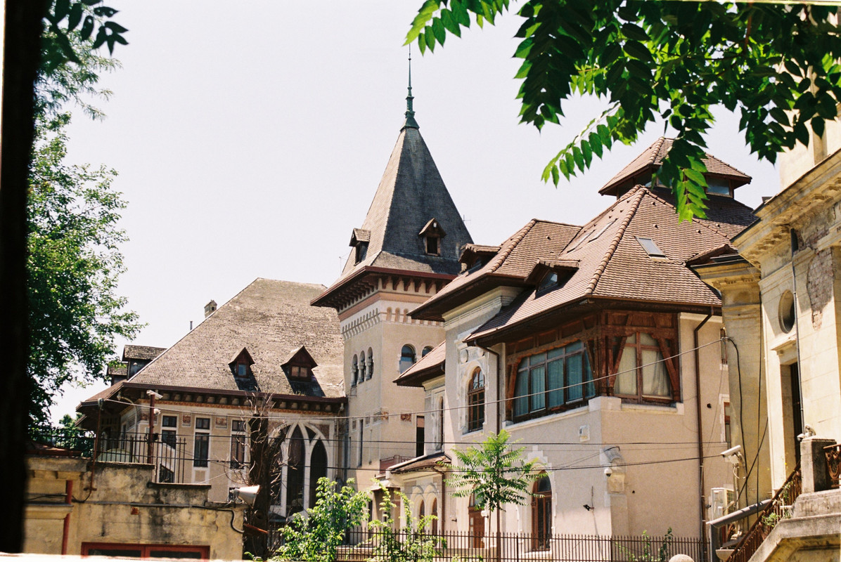 R1-09436-0014.jpg