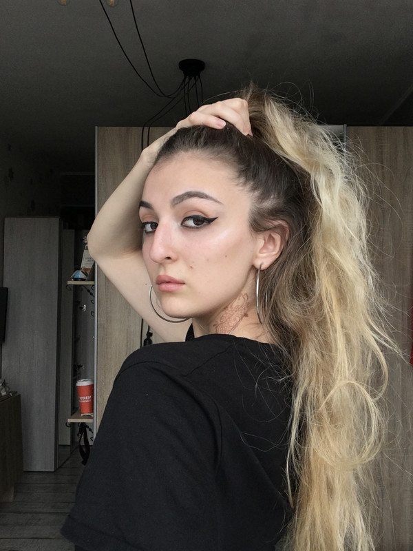 2B71198D-07E6-40C9-B271-7195DB8FF785