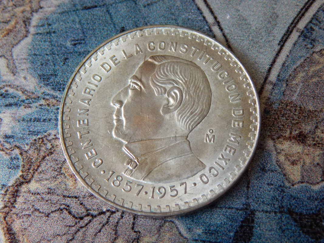 ESTADOS UNIDOS MEXICANOS 1 PESO 1957 DSCN3321