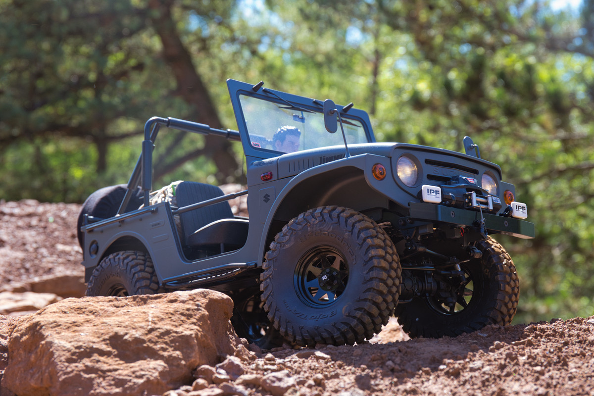 0630DCDF-77F0-438C-863B-D5AD0F220B85