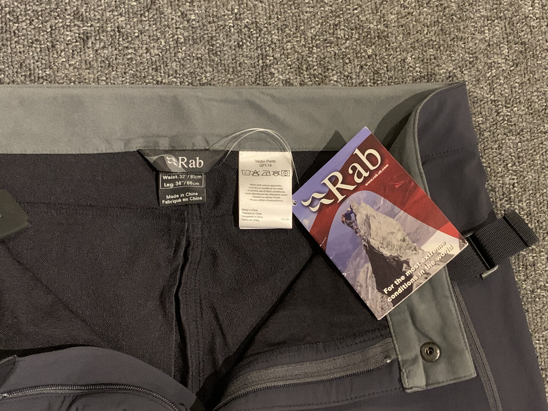 A1E41DE9-9AB6-4A0B-B0D0-228203CBFE9C