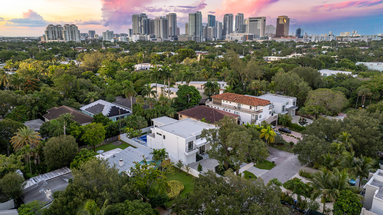 829 SW 11th Street exterior