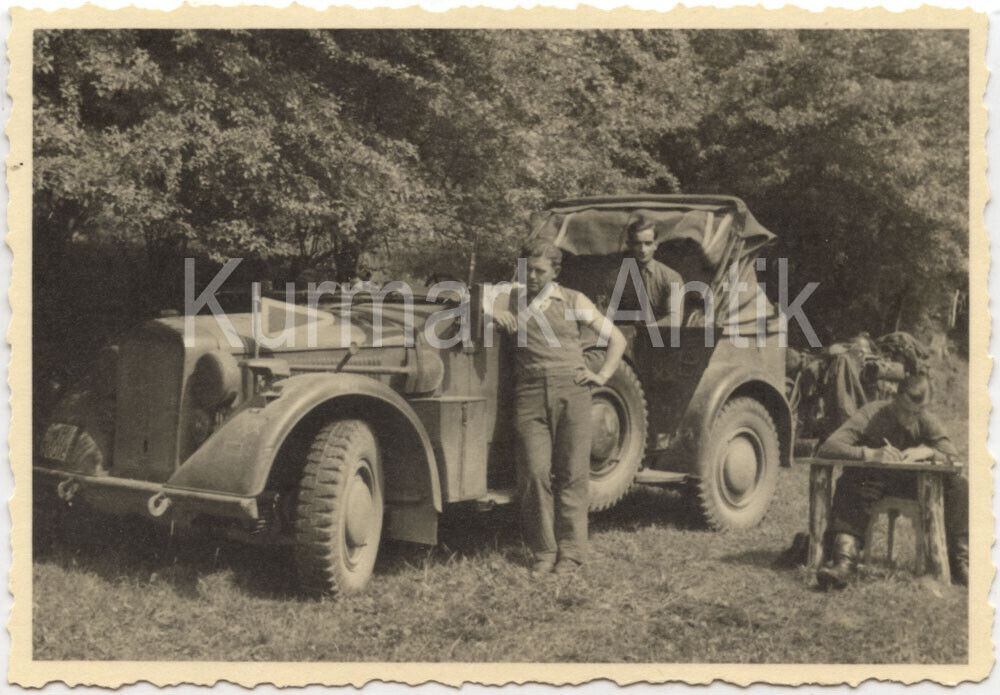 Foto Wehrmacht Panzer Regt. 6 Belgien Virton PKW Kübel TOP ! Wimpel Emblem