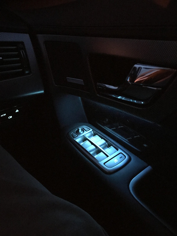 687CBCFC-063F-49D3-A261-3C94B58ADFD1