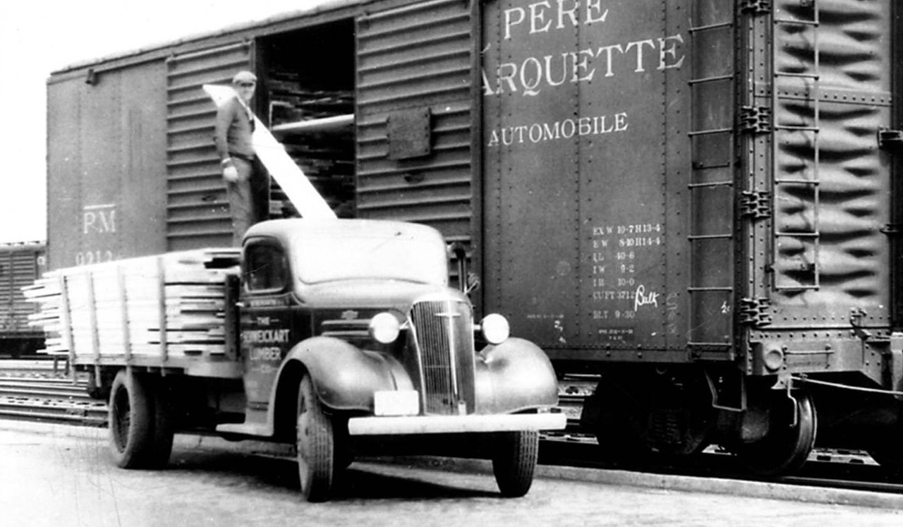 1937 Chevrolet SB flatbed (Ashland, Kentucky, about 1940)