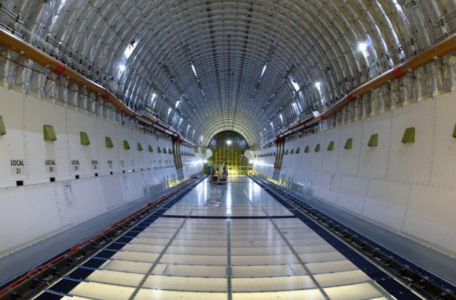 Интересные факты о Boeing 747 LCF - самом необычном грузовике компании Boeing Интересные факты о Boeing 747 LCF - самом необычном грузовике компании Boeing