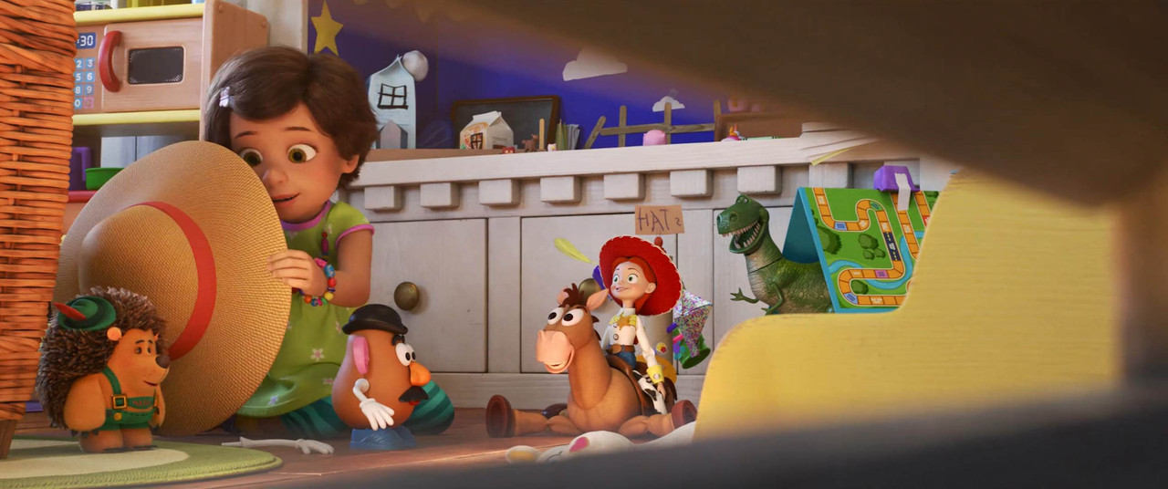 Toy Story 4 2019 BluRay [Hindi + Tamil + Telugu + English] 480p, 720p, 1080p ESub Screenshot