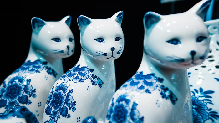 Delftware.