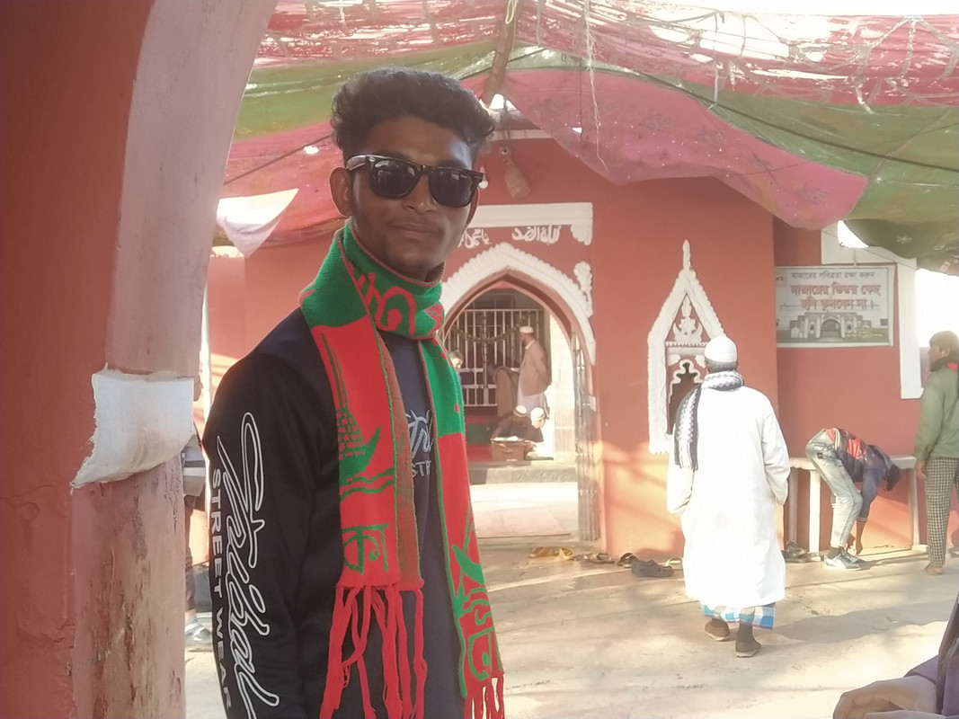 Бенгальский фьюжн с коровами на деревьях, или Бангладеш в обрамлении двух Индий