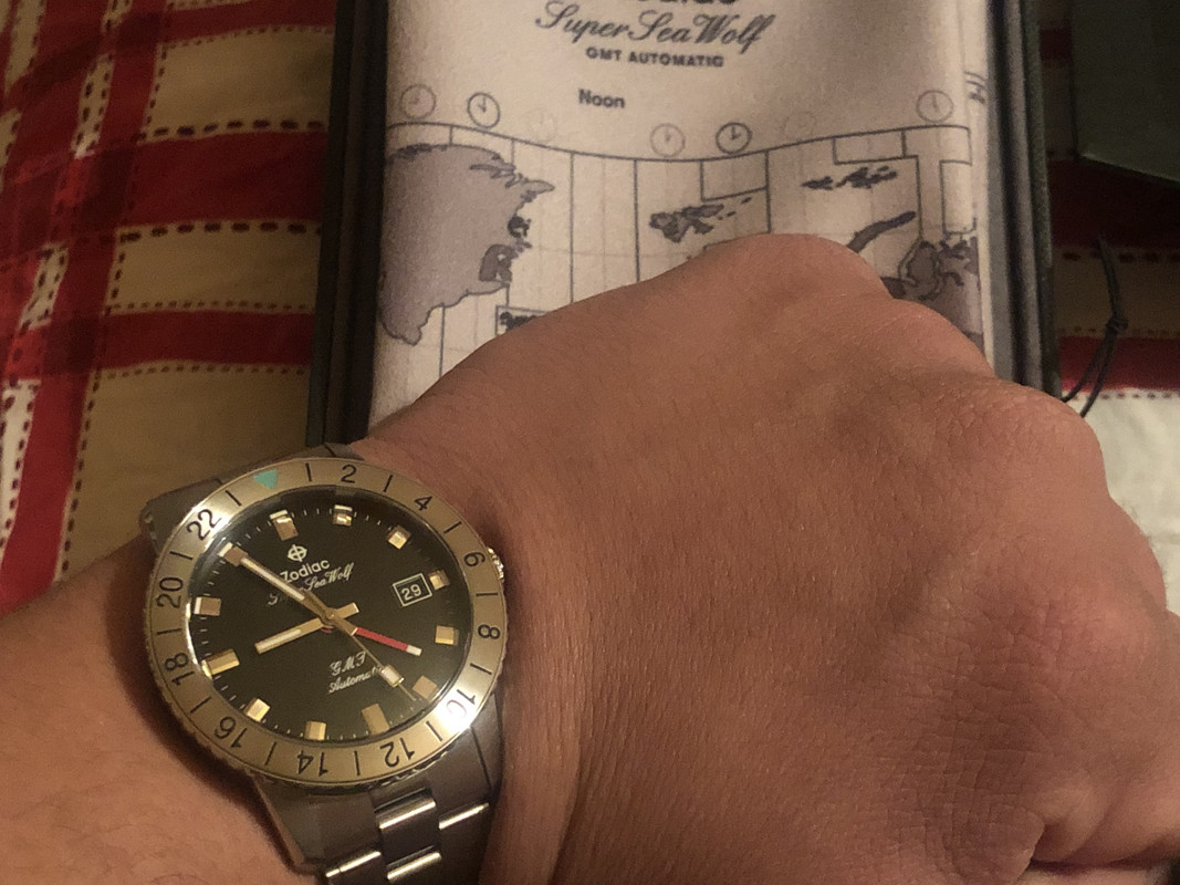 8DCFD7A4-96AA-4FF1-9635-8BECF69741E9