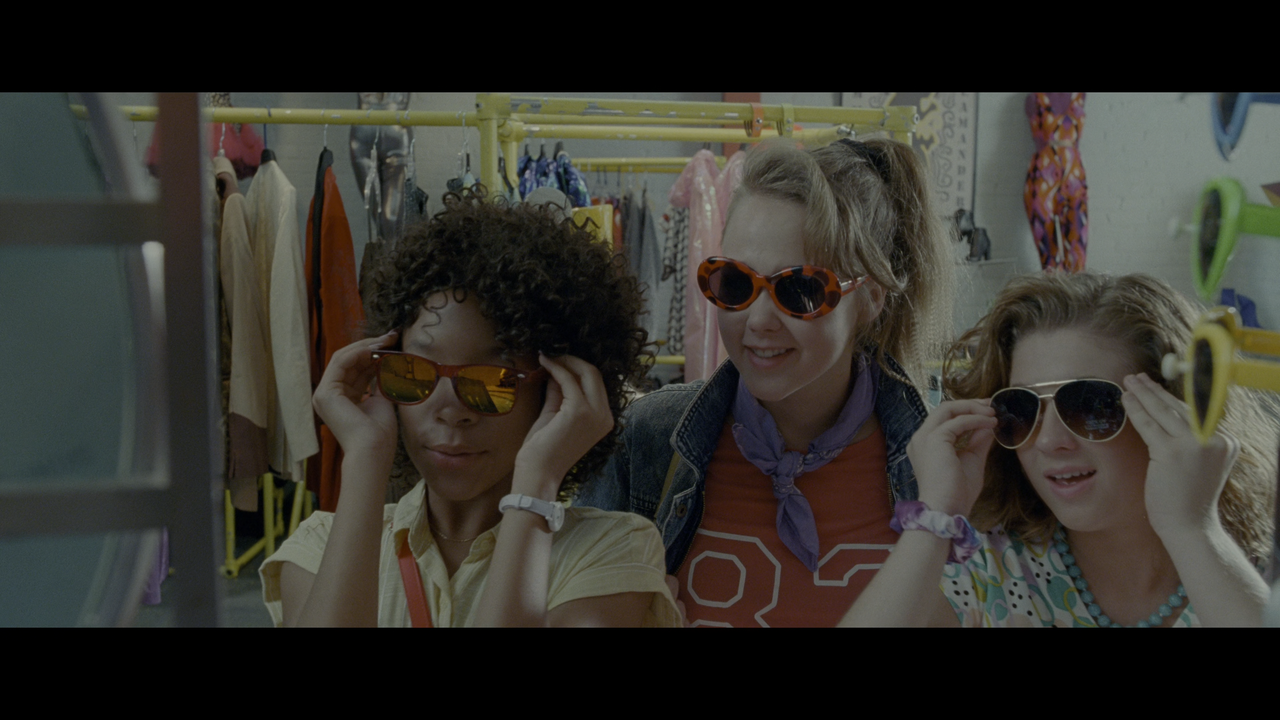 Wonder.Woman.1984.2020.PROPER.HDR.2160p.WEB.h265-KOGi.mkv_snapshot_00.12.04_[2021.02.11_17.51.22]