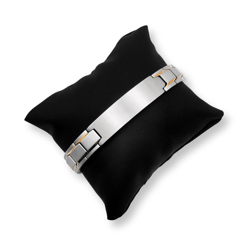 Металевий браслет з гравіюванням