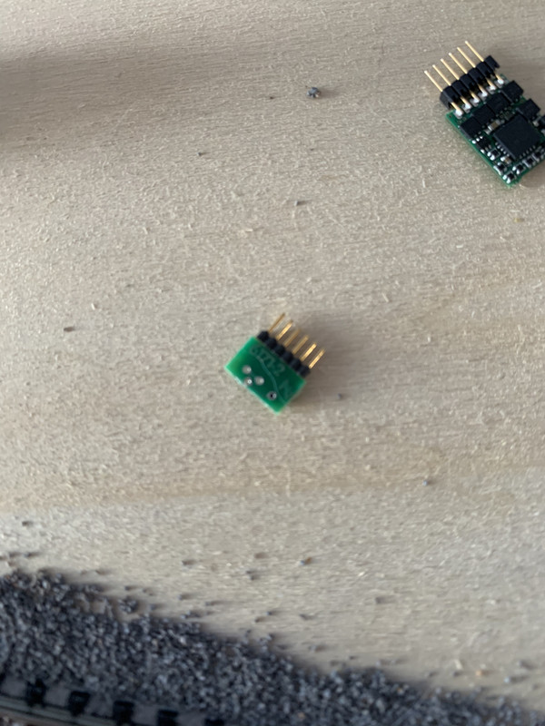 DF0D24B0-6A5E-4276-B553-46C8B3DF7B5B