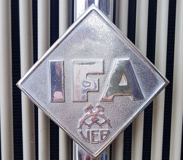 logo ifa 8