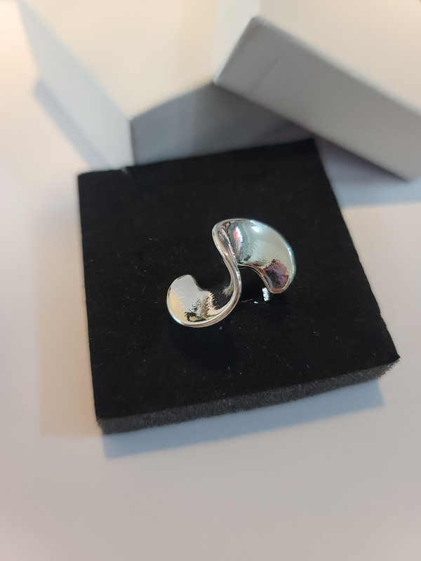 Anillo plateado 4