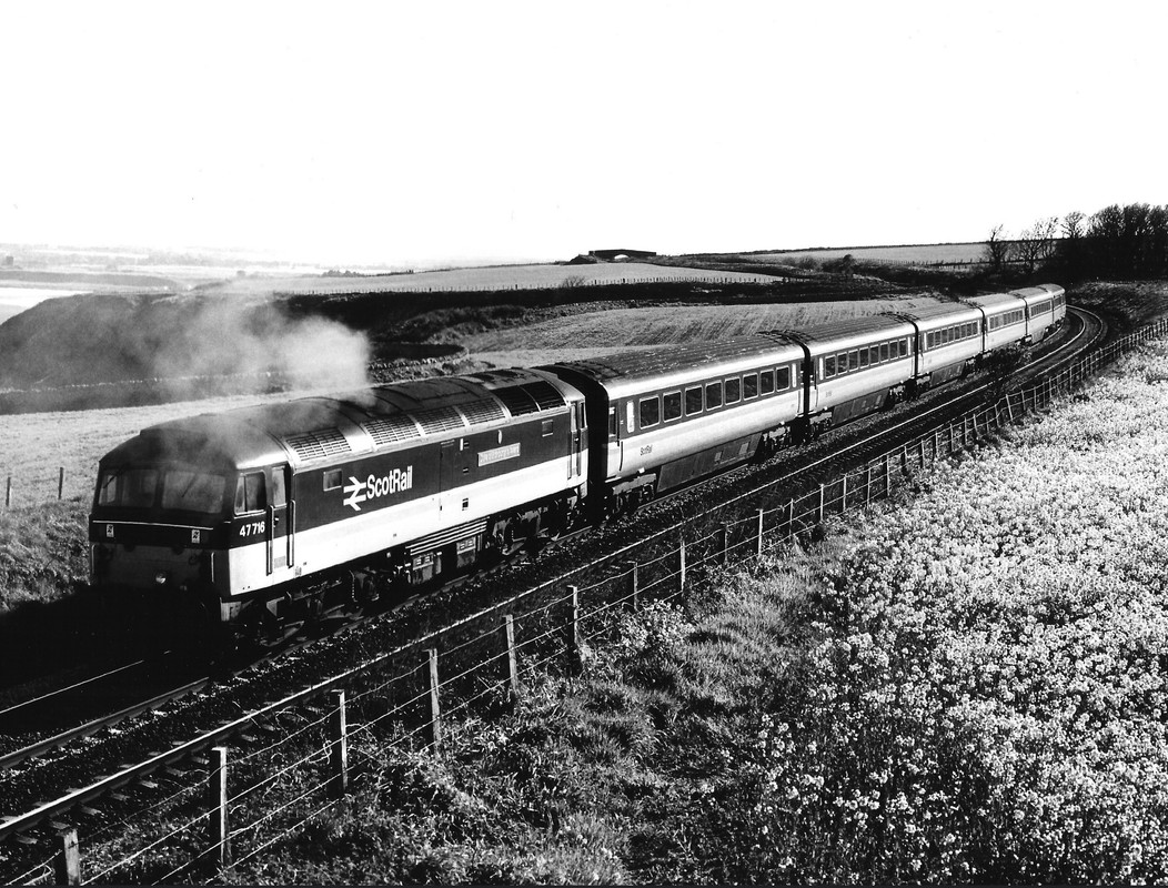 blacknwhitescotrailtrain.jpg