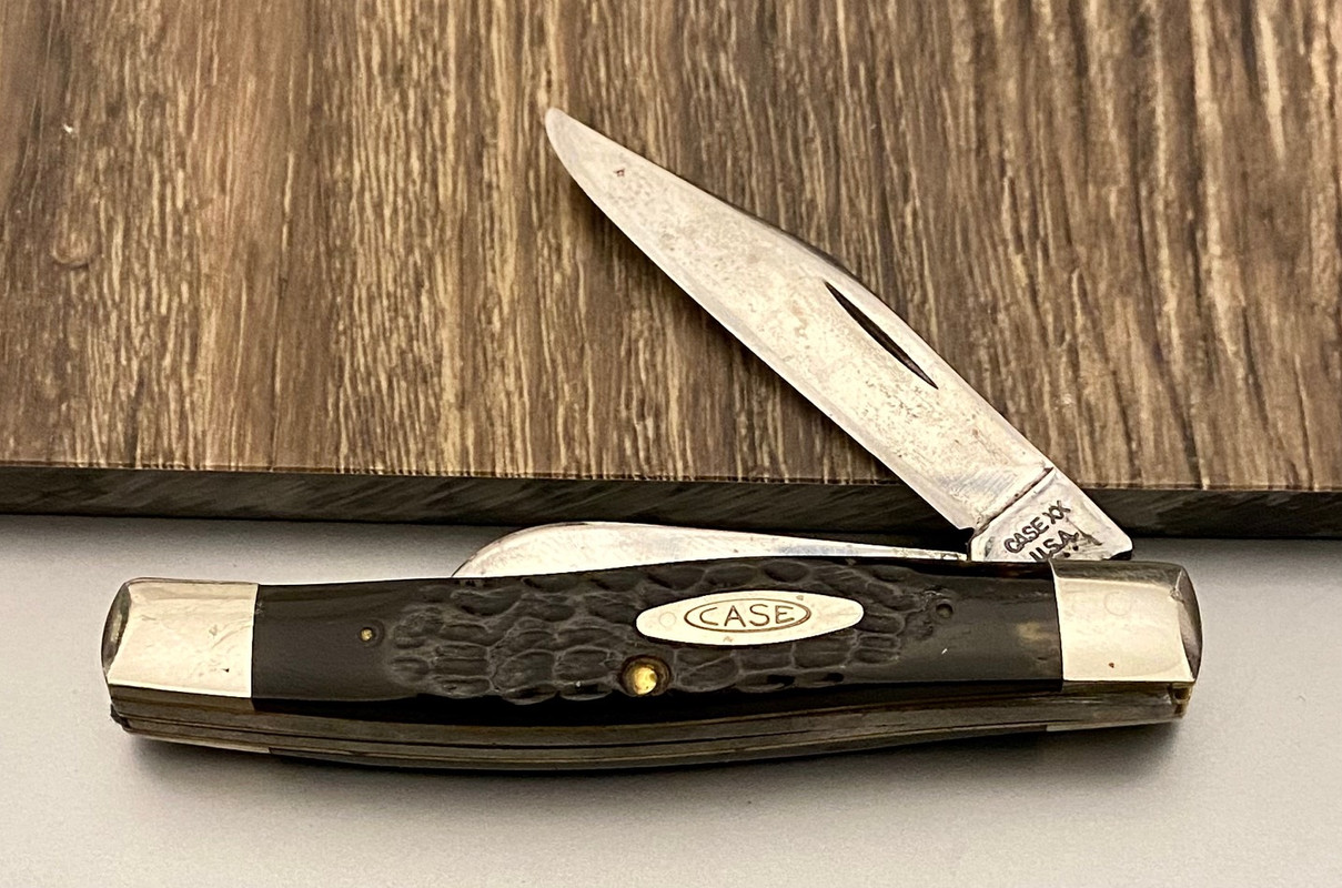 8CE9B344-358B-4C48-9E92-DF12A39E209F