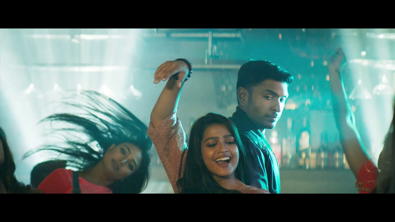 vlcsnap-2023-12-18-00h38m37s728