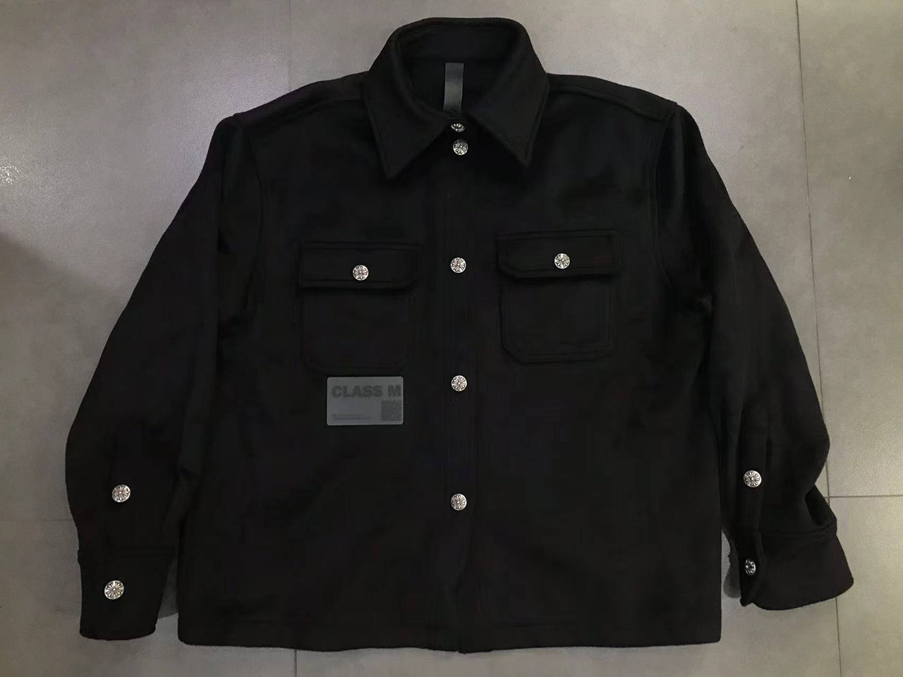 photo-1-2025-11-14-21-39-49