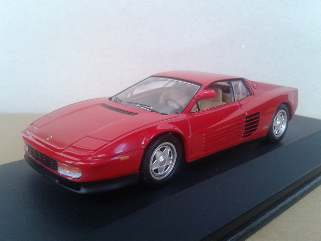 1984 Ferrari Testarossa (Ixo - nº2 Ferrari Collection Salvat) (3)