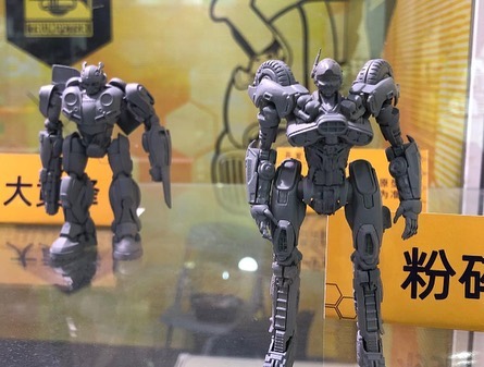 03-Bumblebee-Model-Kits-By-Trumpeteer