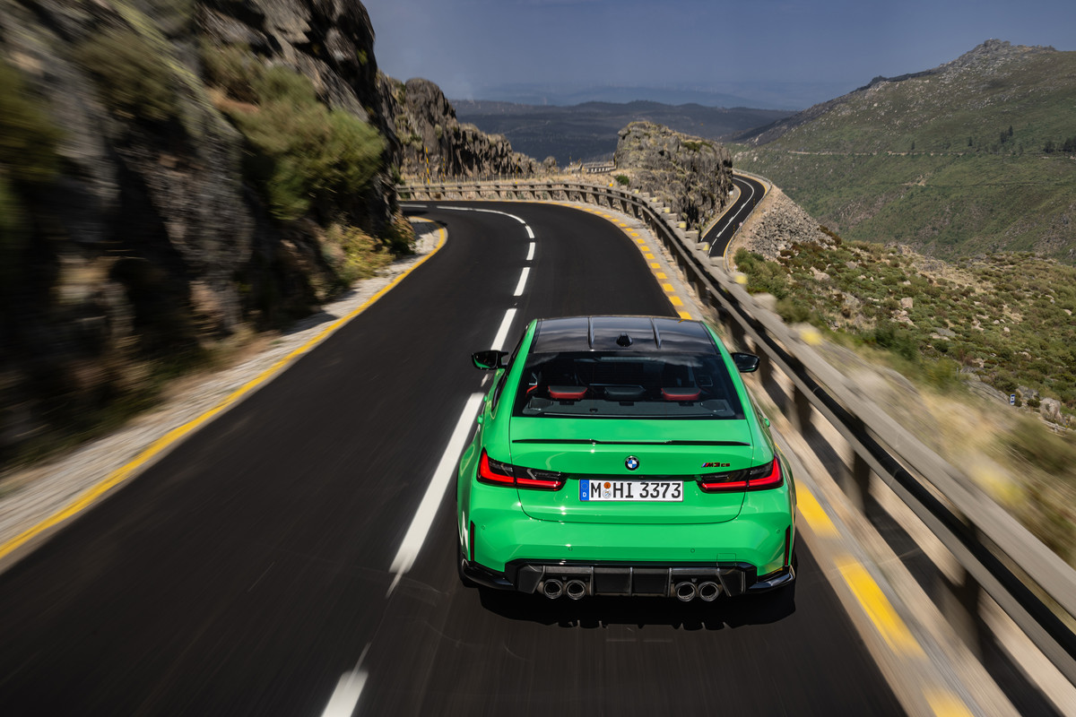 P90492676_highRes_the-all-new-bmw-m3-c