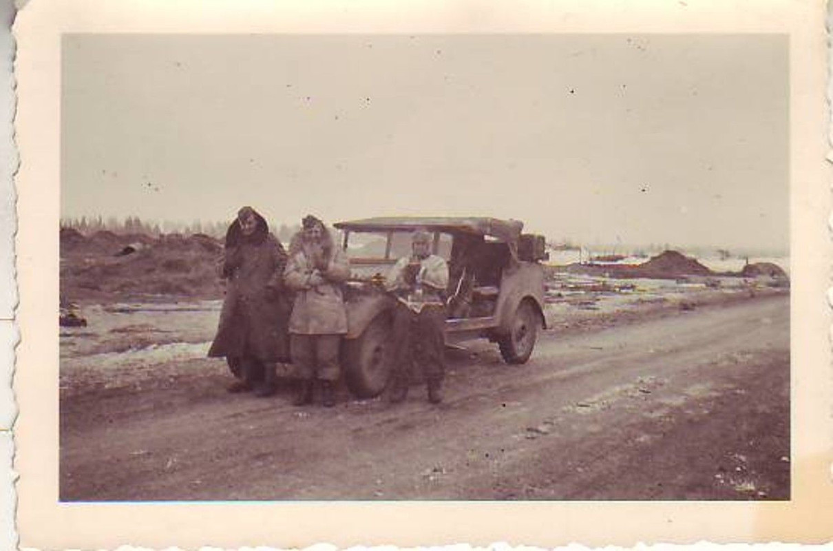 Fahrzeug PKW Wehrmacht Soldat Rußland Deutsch 2 