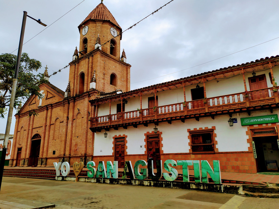 Colombia por libre en 18 días - Blogs de Colombia - Estrecho río Magdalena, Parque de San Agustín y ruta hasta Cali (3)