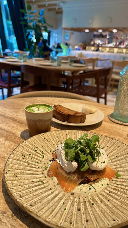 56200DBD-E7F4-4747-AD70-7D18C8199C4C