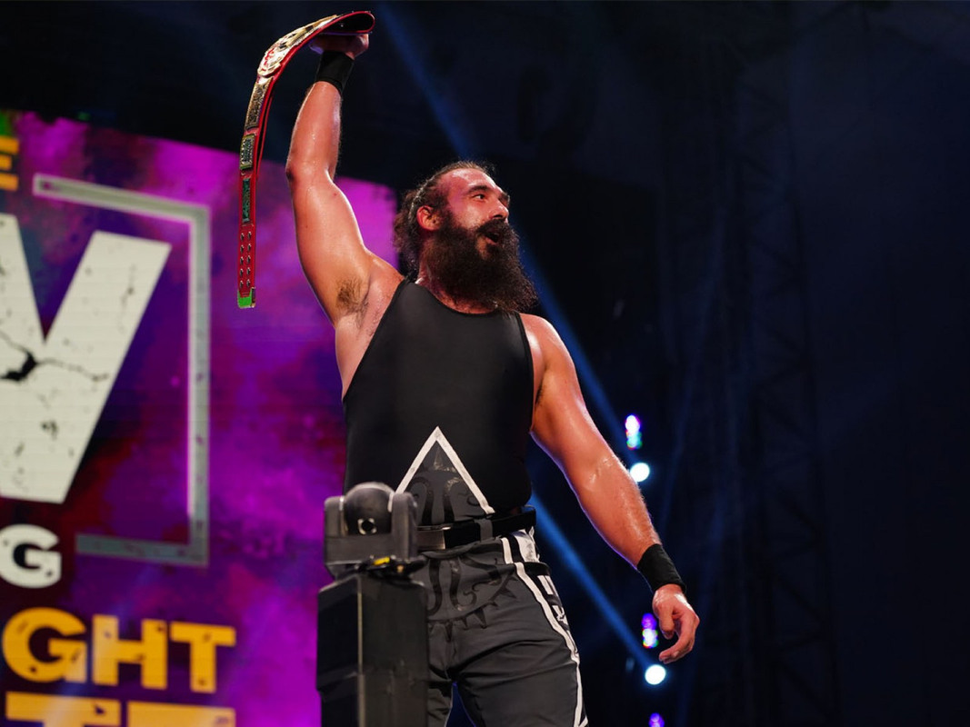 aew-dynamite-tnt-champion-brodie-lee