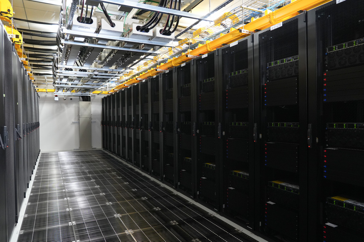 FPT-AI-Factory-Japan-1.jpg