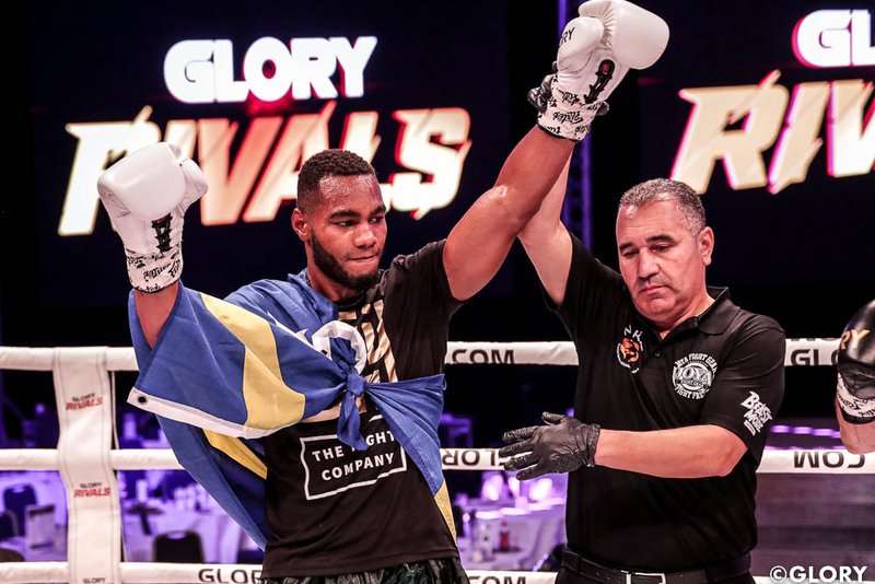 Енди Семелир за GLORY: Бях шампион 4 пъти, a сега не ме уважават