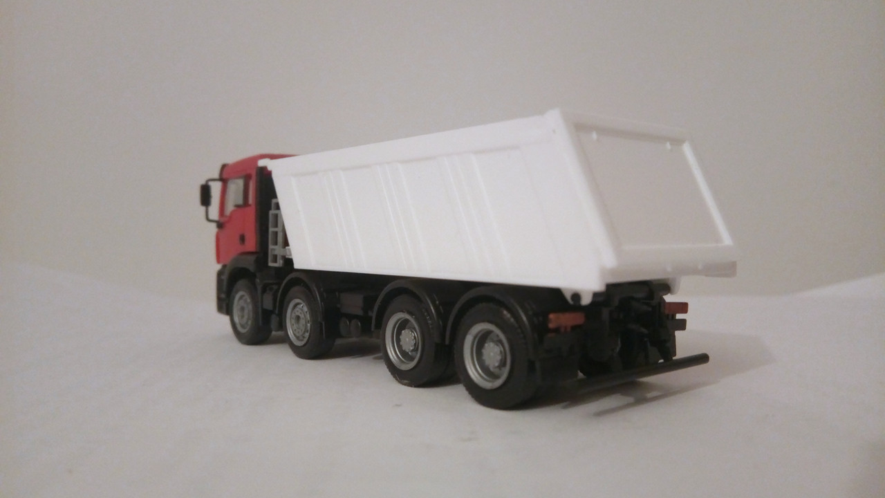 Mcht (8403)