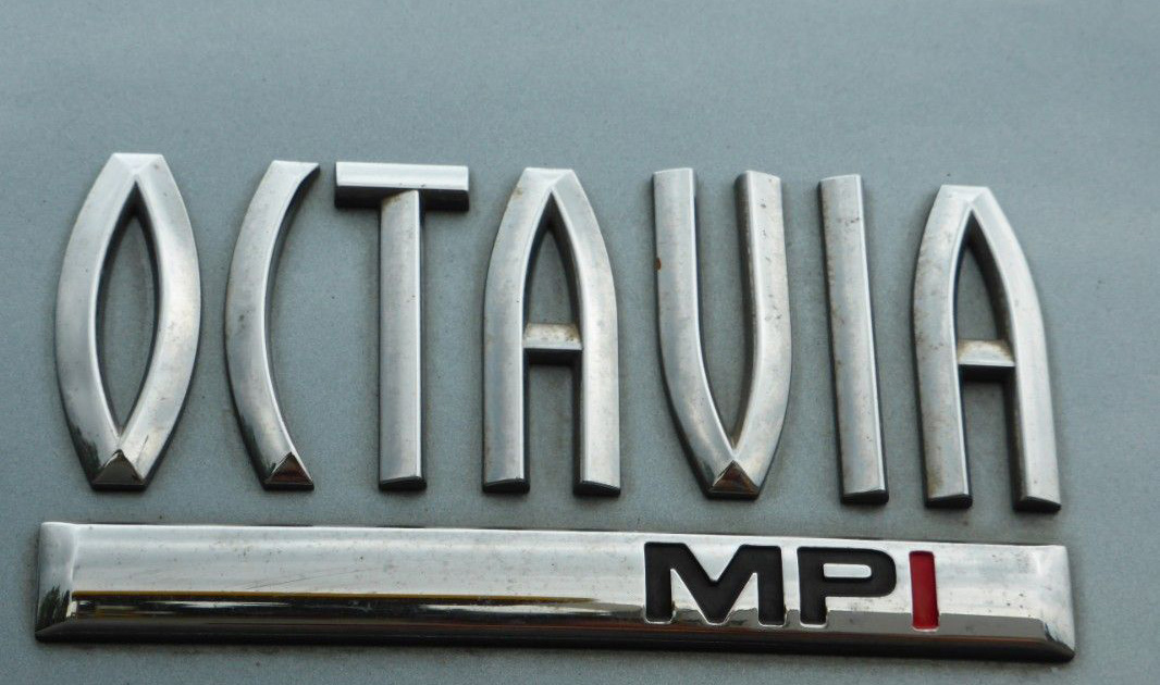 logo octavia new