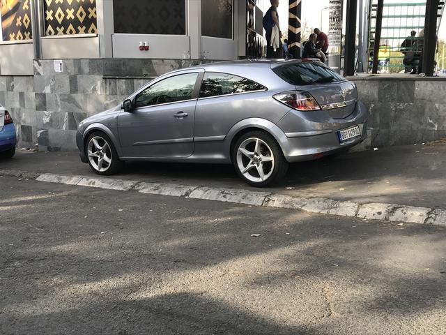 ACEAC752-B5C8-4018-8052-38ACCD843908