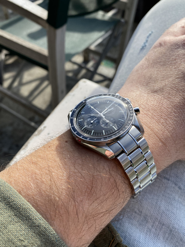 37F4AE80-DDE0-459B-BA73-C706341FC3C2