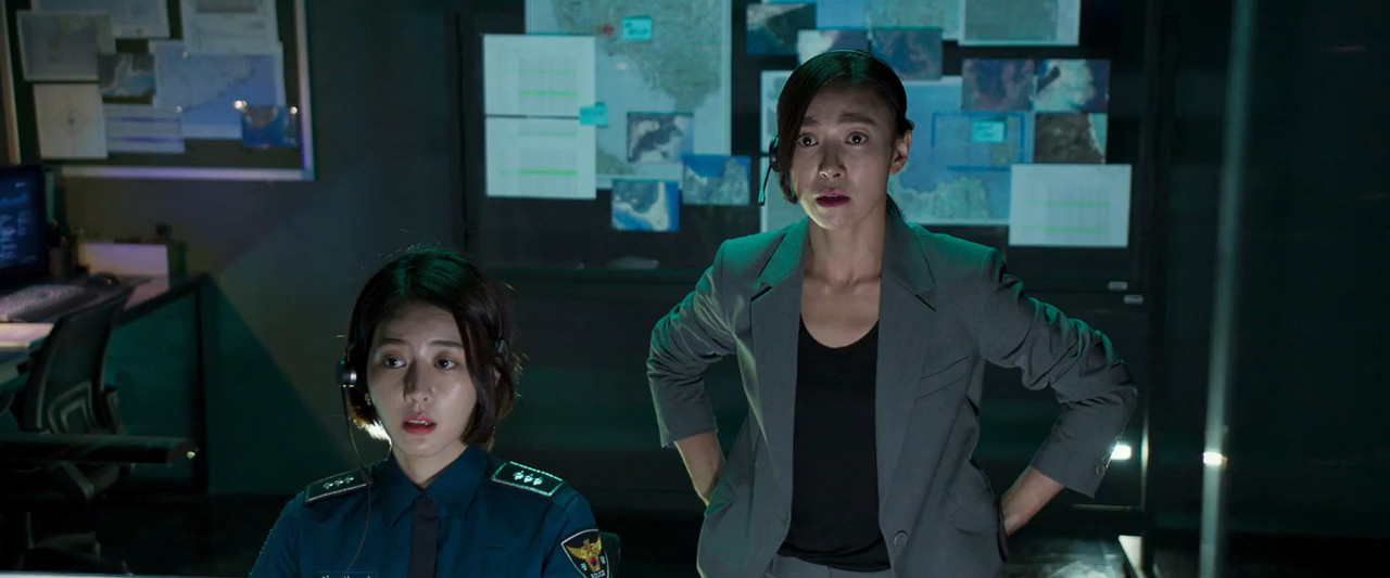 The Negotiation 2018 BluRay [Hindi + Tamil + Korean] 480p, 720p ESub Screenshot
