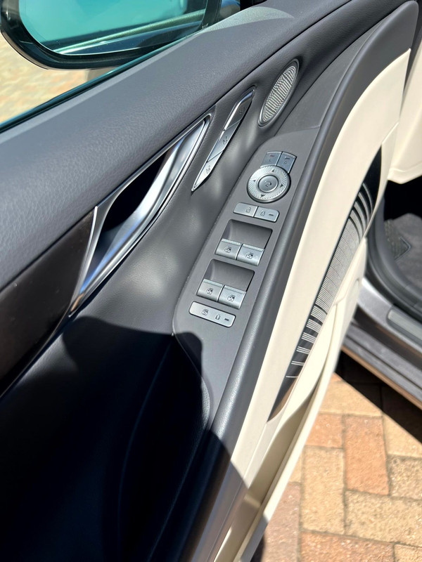 Vehicle thumbnail 19