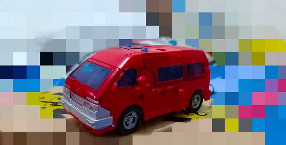 Studio-Series-Voyager-Ironhide-01