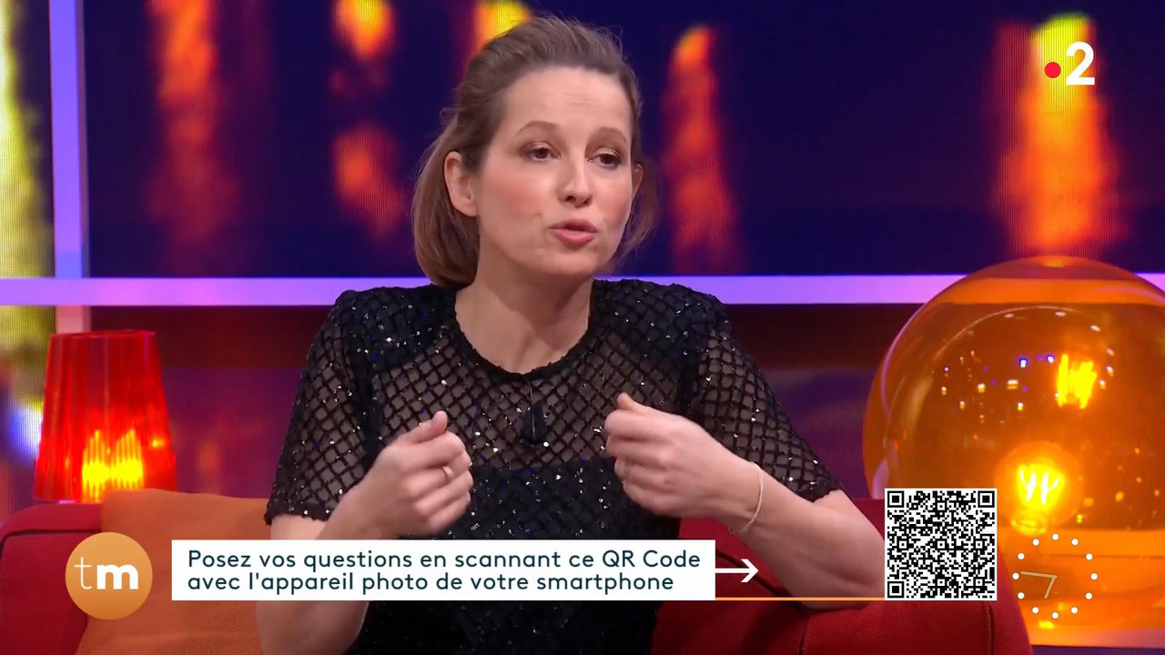Maud Descamps 2021-12-26.mp4_snapshot_01.21_[2021.12.29_00.16.02]