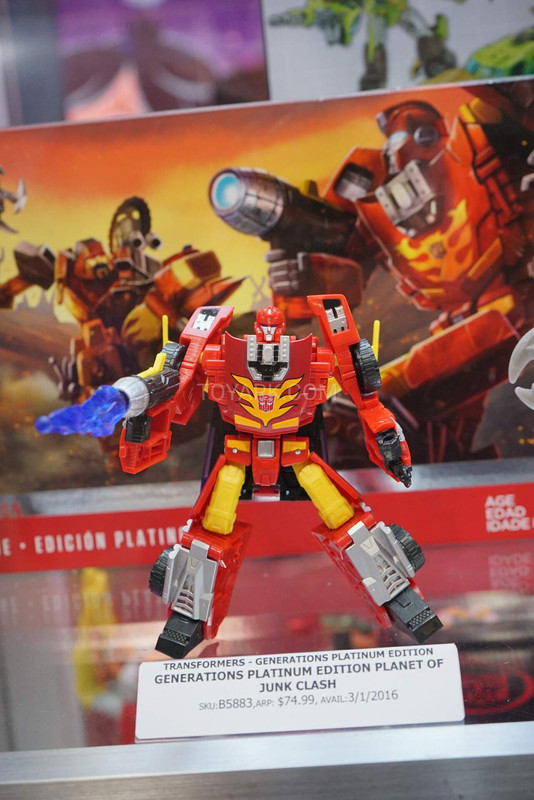 SDCC-2016-Transformers-Generations-019