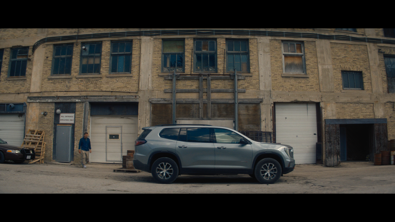 mpv shot Nobody 2 2025 2160p UHD BDRemux HDR DV HEVC Neciporuk 00 51 33 0009