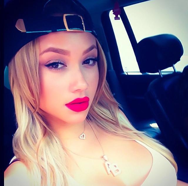 09dbc49e1ff3403782482c8d1a380928